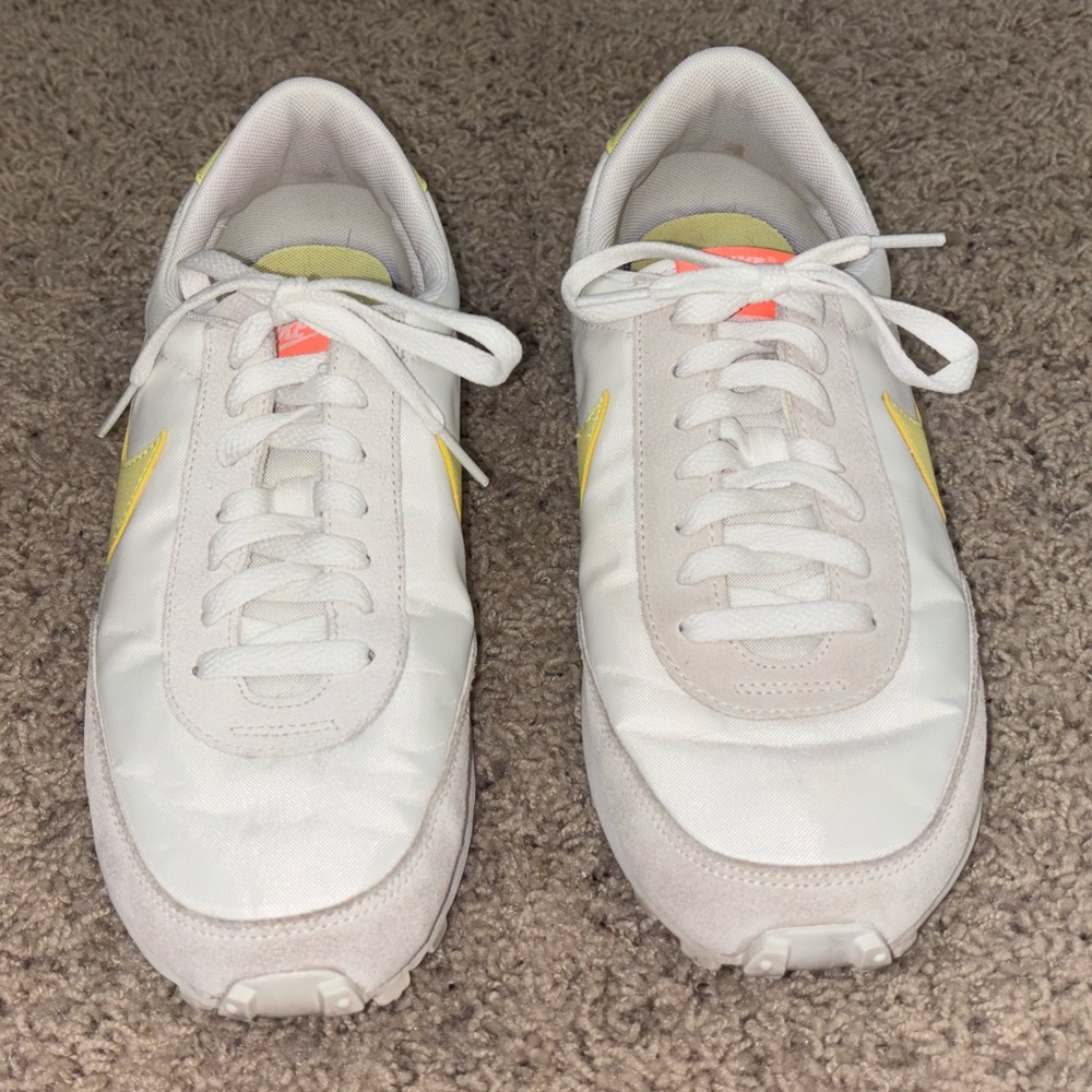 Nike Daybreak 'Pale Light Citron' Women's Running Sneaker CK2351-104 Size 10 - Picture 5 of 6